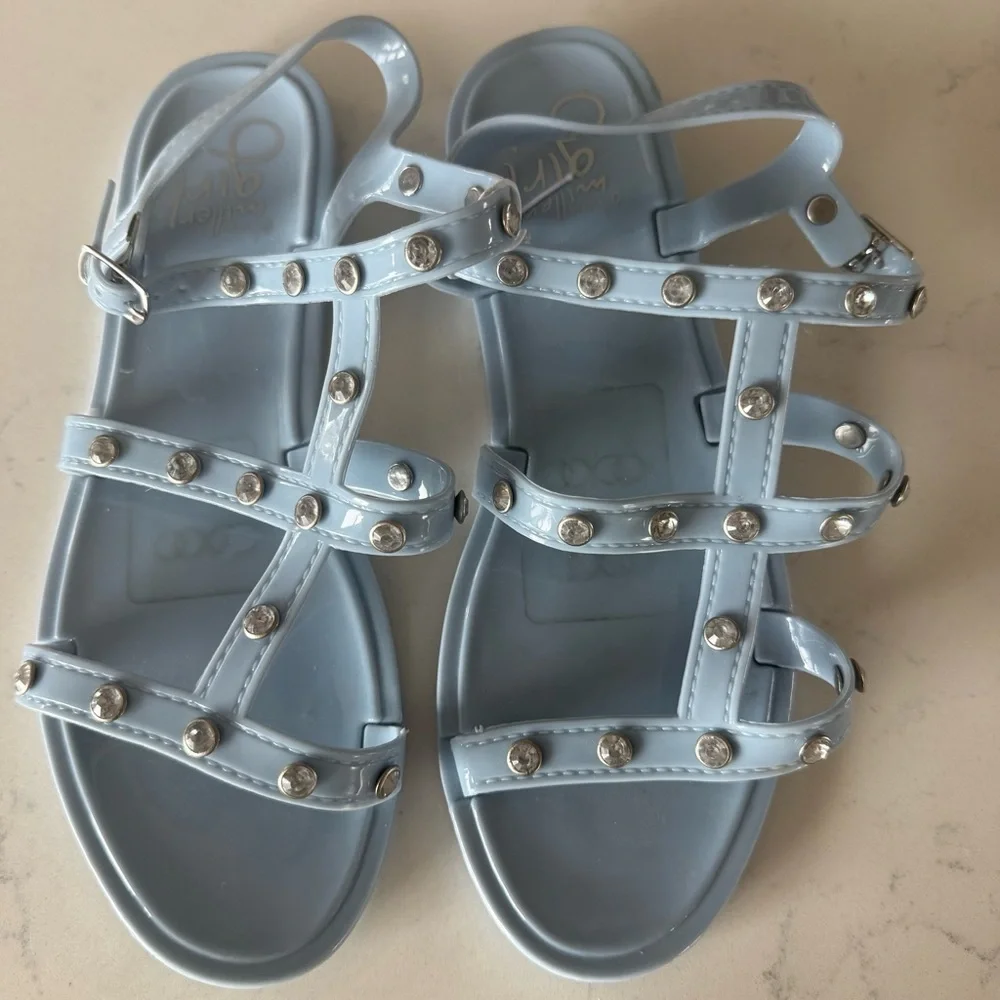 New Olivia Miller Girls blue sandals with rhinestones Size: 5